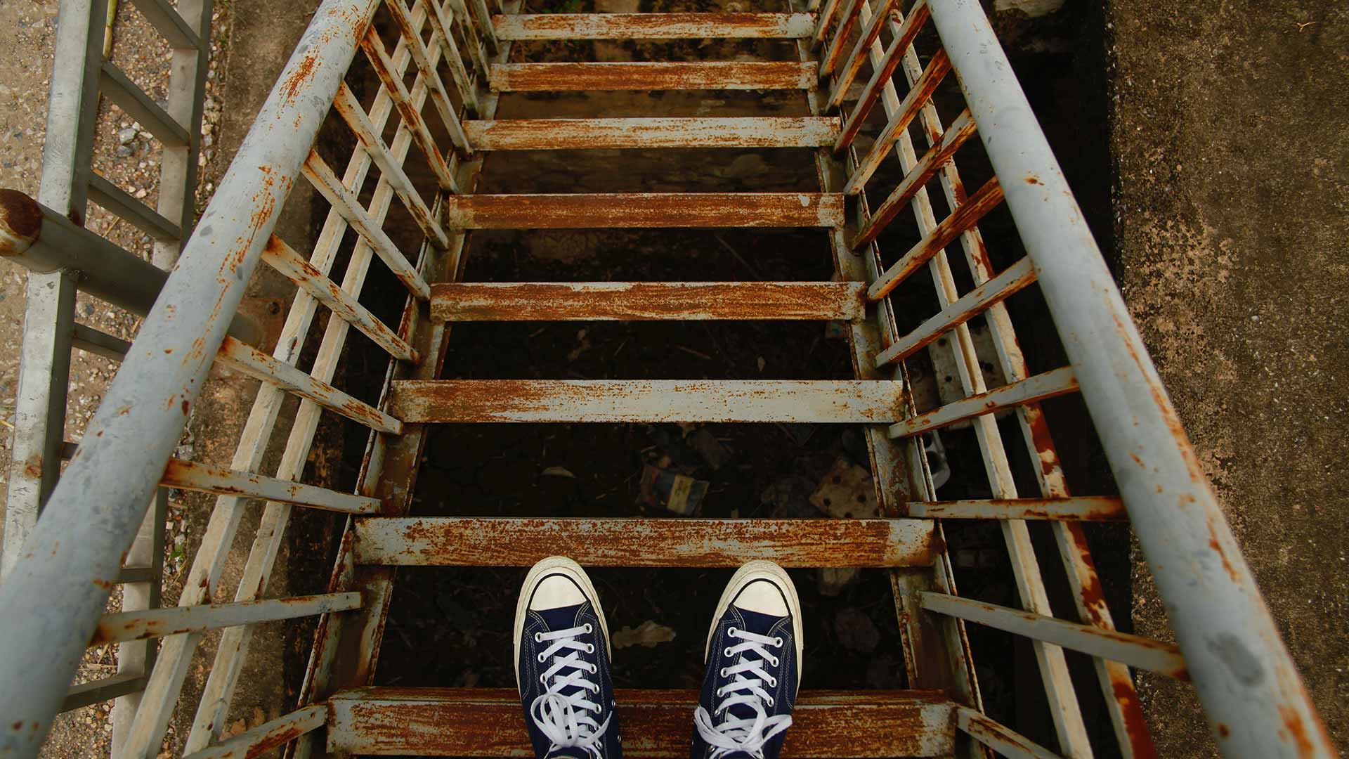 Jaką farbę do metalu na rdzę wybrać?